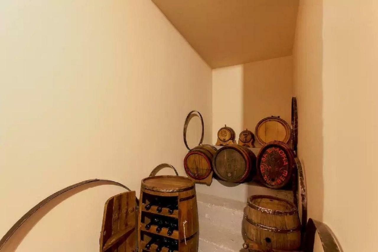 Апартаменты Beer & Wine Cellar Любляна Экстерьер фото